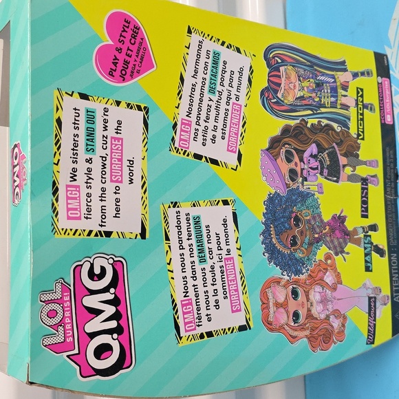 LOL Surprise OMG Doll with Accessories - Picture 2 of 3